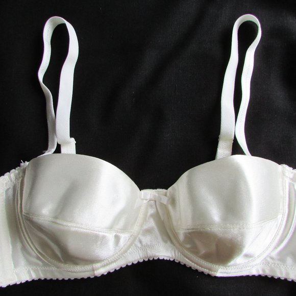 VOGUE Petites 4070 Convertible Padded Underwire Bra - Picture 1 of 11